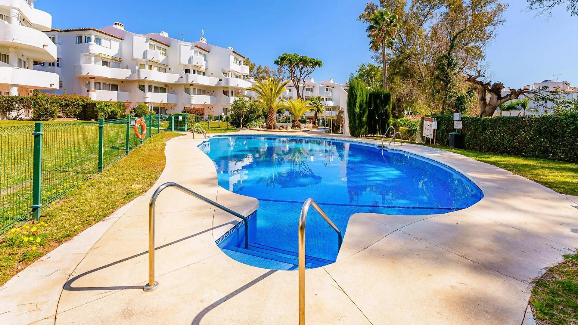 Exclusive Calahonda Duplex Apartamento Sitio de Calahonda